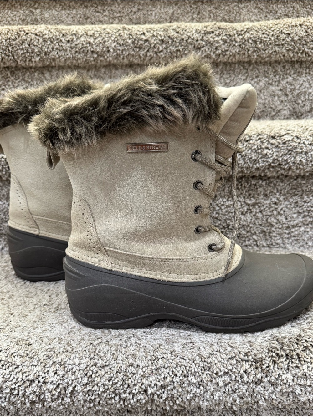 Field & Stream Women's Winter Walking Hiking Water Resist Boots Ivory Size 9
